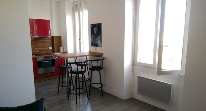 Voir la photo 1/5 du type apartment à Bordeaux