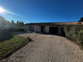 Maison à Lacoste