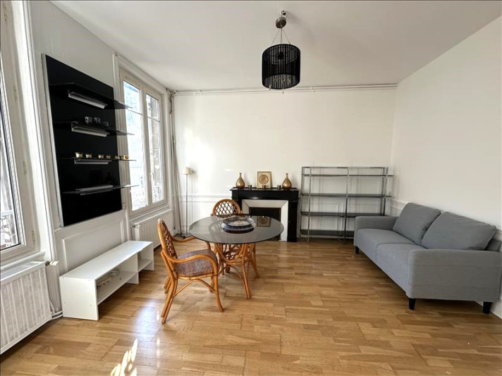 Voir la photo 1/6 du type apartment à Reims