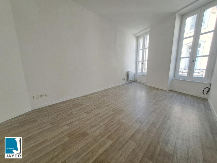 Voir la photo 1/4 du type apartment à Chalon-sur-Saône