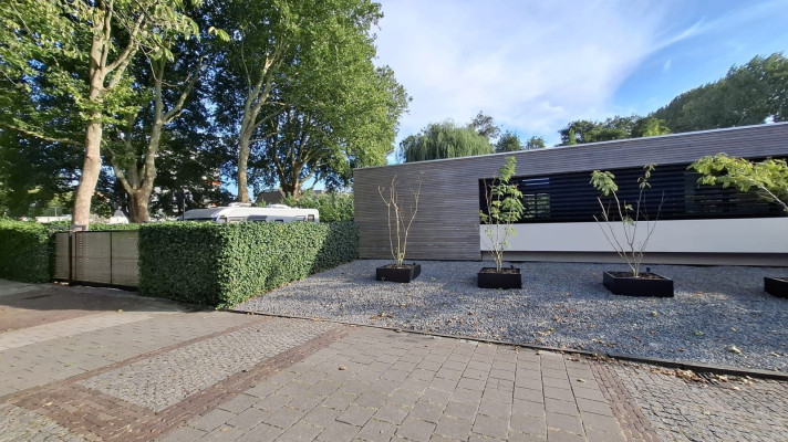 View photo 1/20 of house in Dordrecht