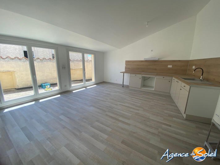 Voir la photo 1/4 du type apartment à Névian