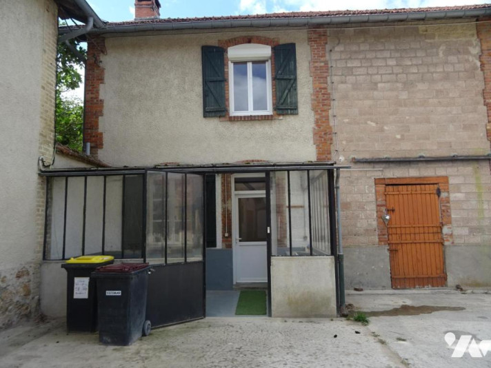 Voir la photo 1/24 du type house à Sault-Saint-Remy