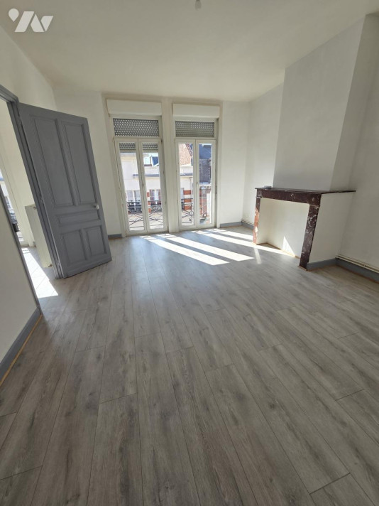 Voir la photo 1/10 du type apartment à Cambrai