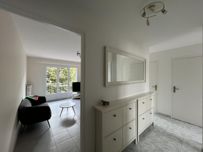 Voir la photo 1/17 du type apartment à Annecy