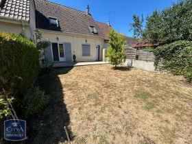 Maison à Saint-Germain-du-Puy