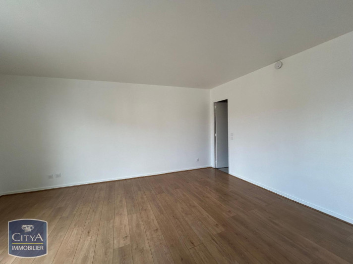 Voir la photo 1/12 du type apartment à Égly