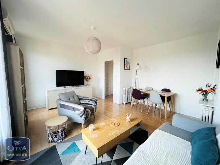 Voir la photo 1/9 du type apartment à Toulon