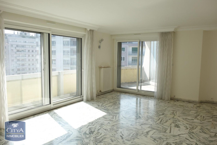 Voir la photo 1/11 du type apartment à Grenoble