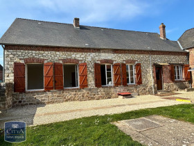 Maison à Dercy