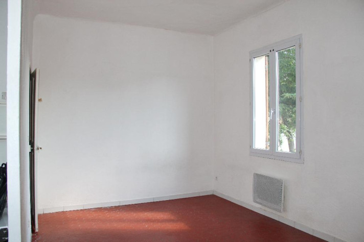 Voir la photo 1/8 du type studio à Cavaillon