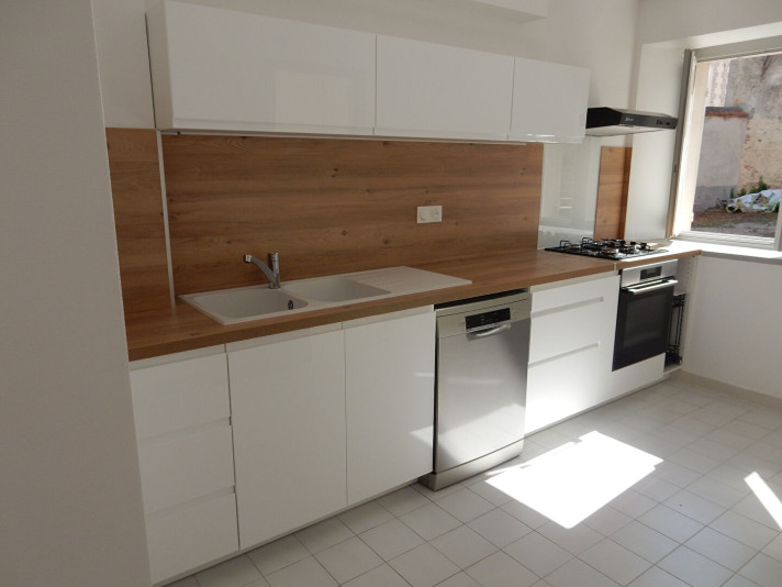 Voir la photo 1/8 du type apartment à Sézanne