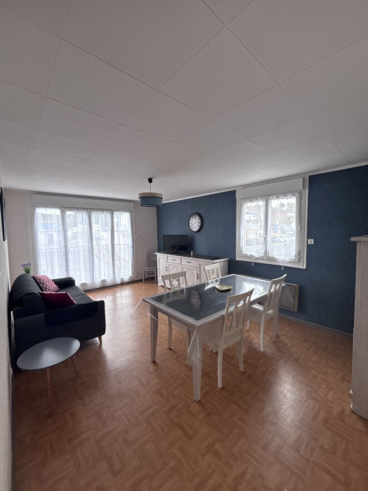 Voir la photo 1/12 du type apartment à Orbec