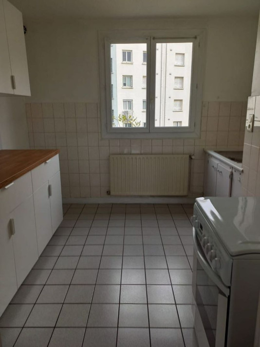 Voir la photo 1/10 du type apartment à Saint-Étienne
