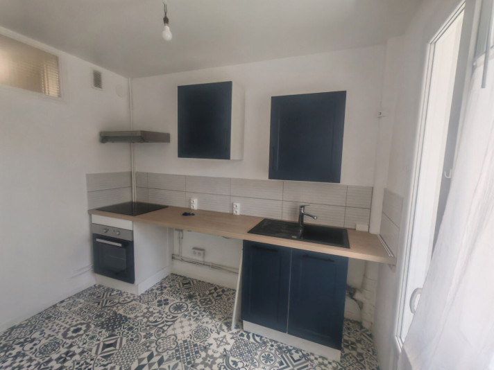 Voir la photo 1/9 du type studio à Reims