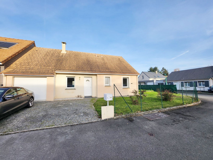 Voir la photo 1/11 du type house à Teloché