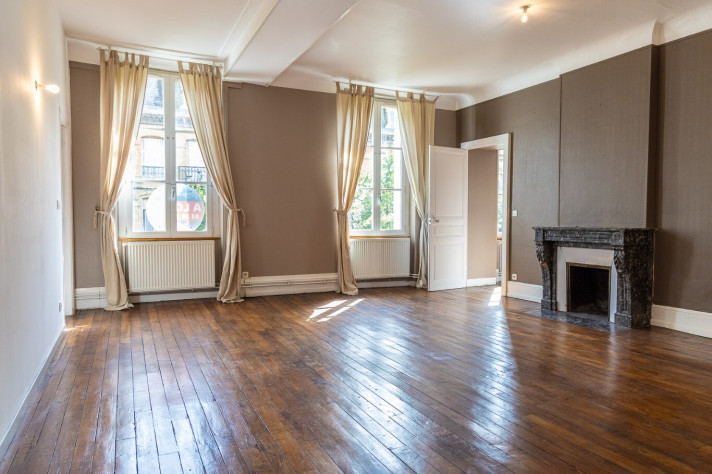 Voir la photo 1/8 du type apartment à Sedan