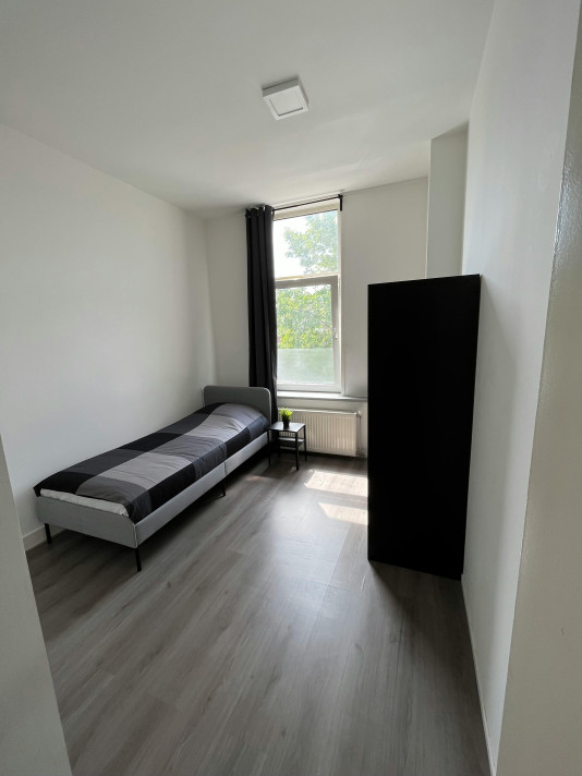 Zdjęcie 1 z 5 — room, Rotterdam