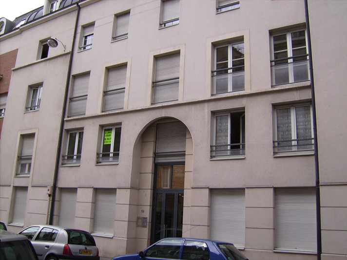 Voir la photo 1/8 du type studio à Reims