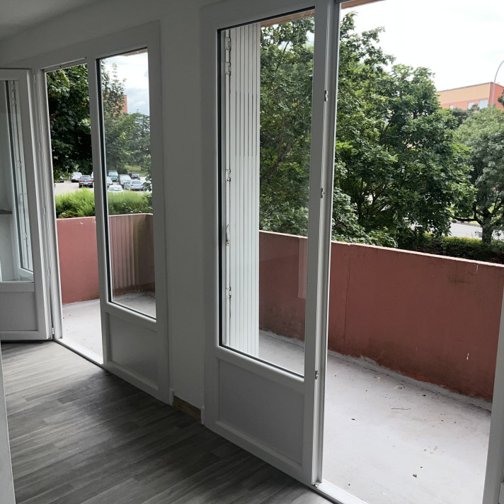 Voir la photo 1/12 du type apartment à Montauban