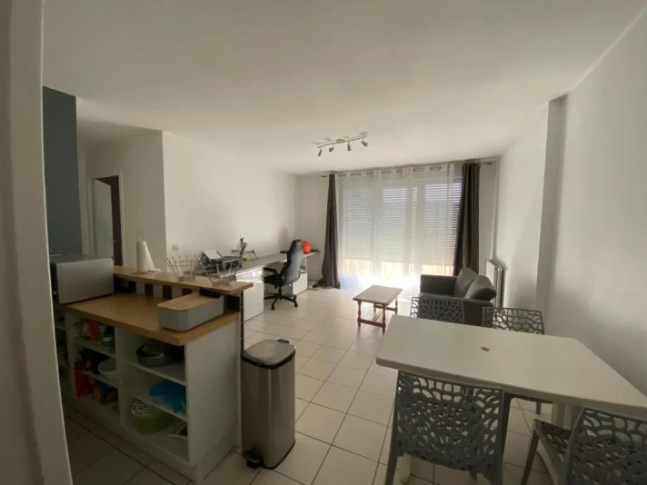 Voir la photo 1/6 du type apartment à Valence