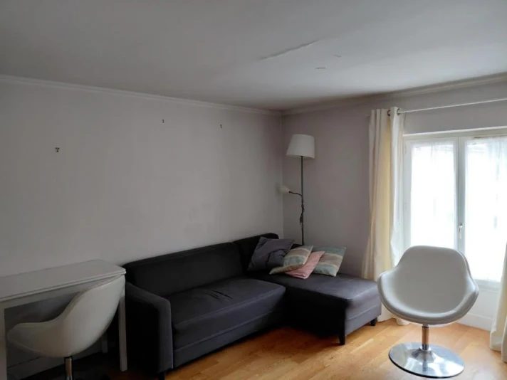 Voir la photo 1/7 du type apartment à Versailles