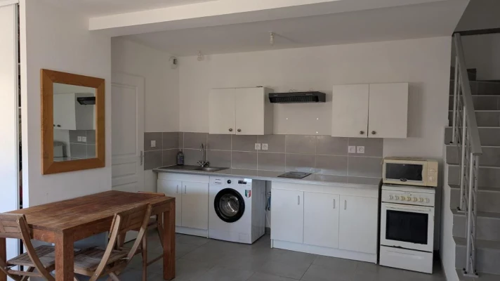 Voir la photo 1/8 du type house à Ponet-et-Saint-Auban