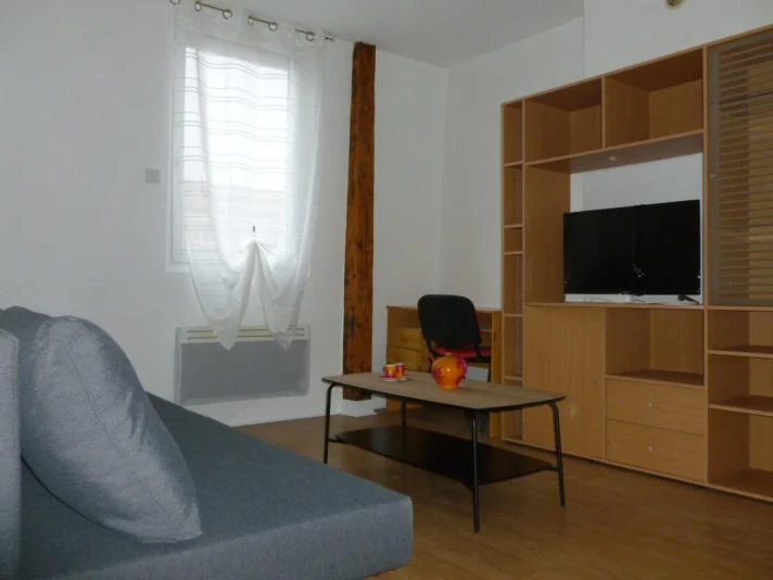Voir la photo 1/8 du type apartment à Reims