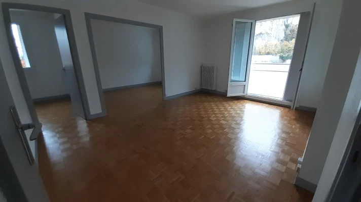 Voir la photo 1/8 du type apartment à Fontaine