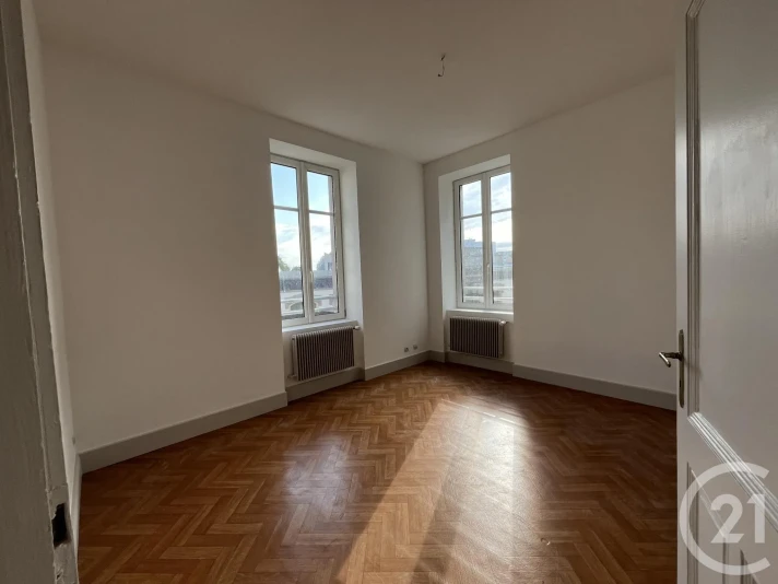 Voir la photo 1/7 du type apartment à Schiltigheim
