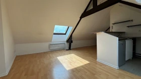 Studio à Douai