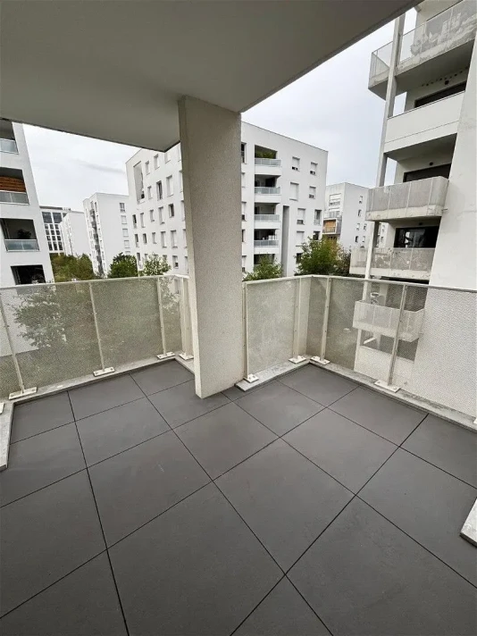 Voir la photo 1/8 du type apartment à Villeurbanne