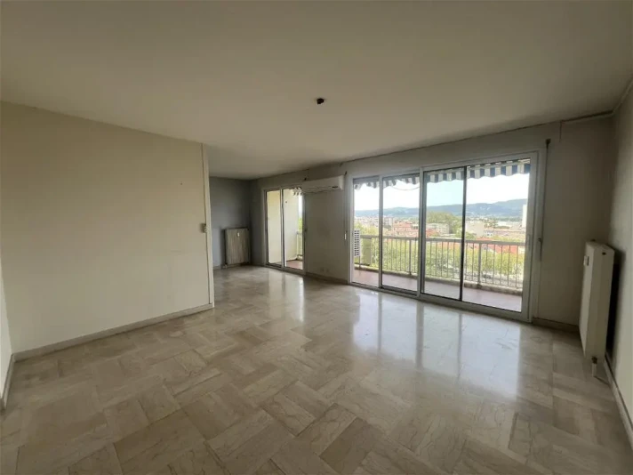 Voir la photo 1/7 du type apartment à Montélimar