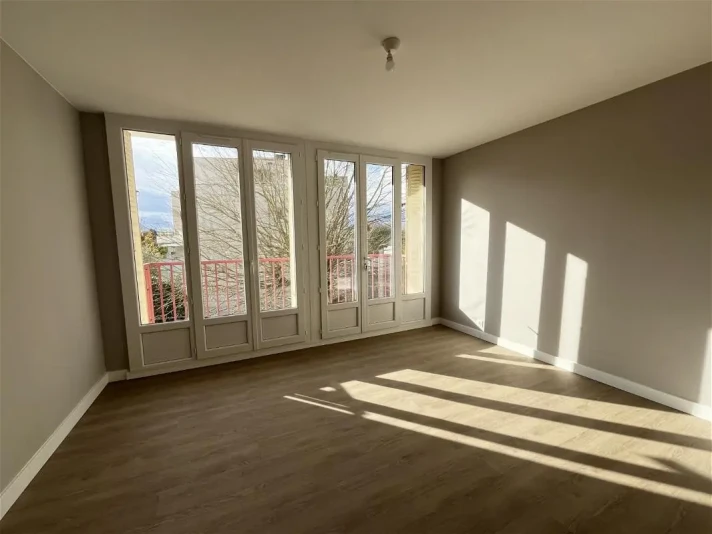 Voir la photo 1/7 du type apartment à Saint-Martin-d'Hères