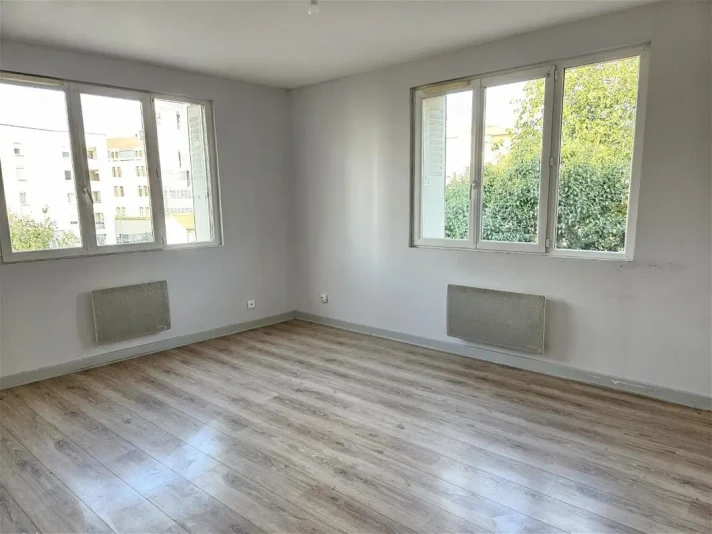Voir la photo 1/5 du type apartment à Valence