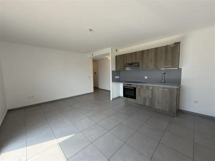 Voir la photo 1/7 du type apartment à Grenoble