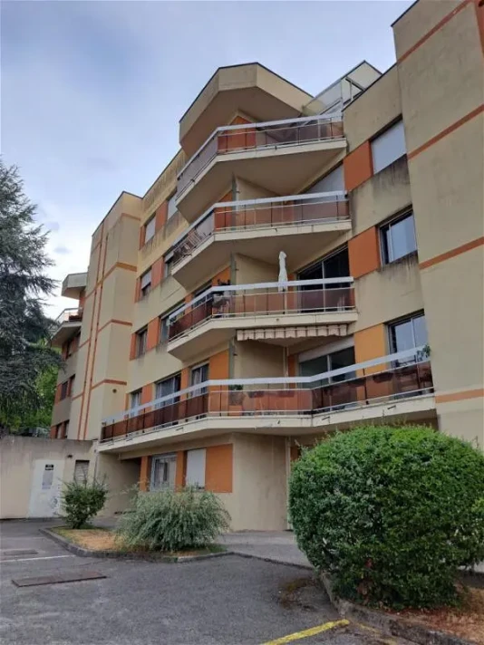 Voir la photo 1/5 du type apartment à Voiron