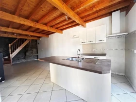 Maison à Beauchastel