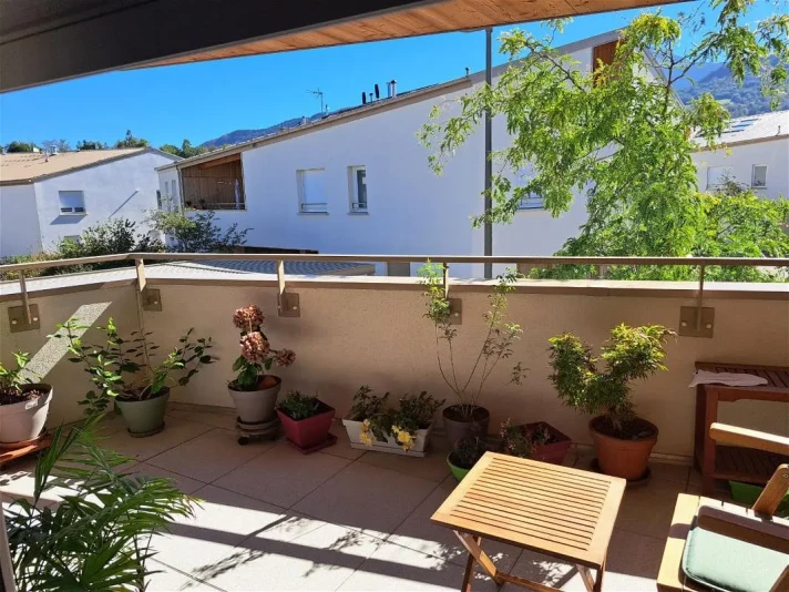 Voir la photo 1/5 du type apartment à Coublevie