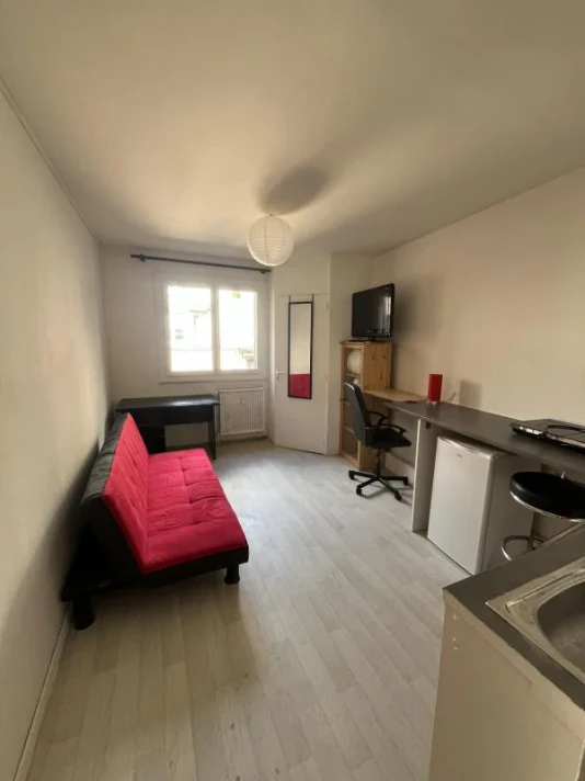 Voir la photo 1/7 du type studio à Rodez