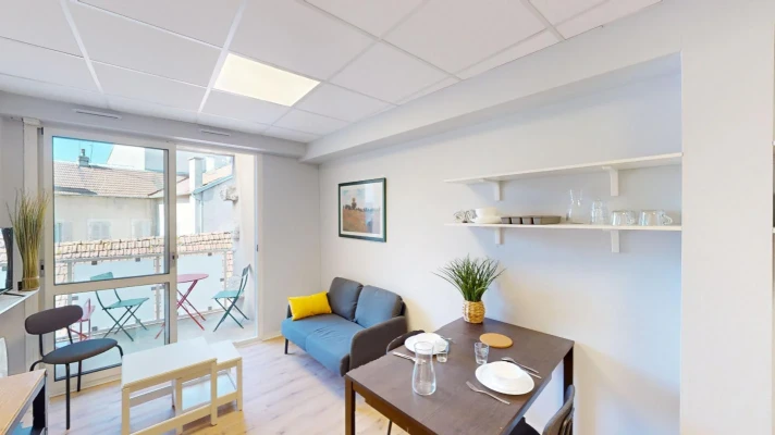 Voir la photo 1/5 du type studio à Oyonnax
