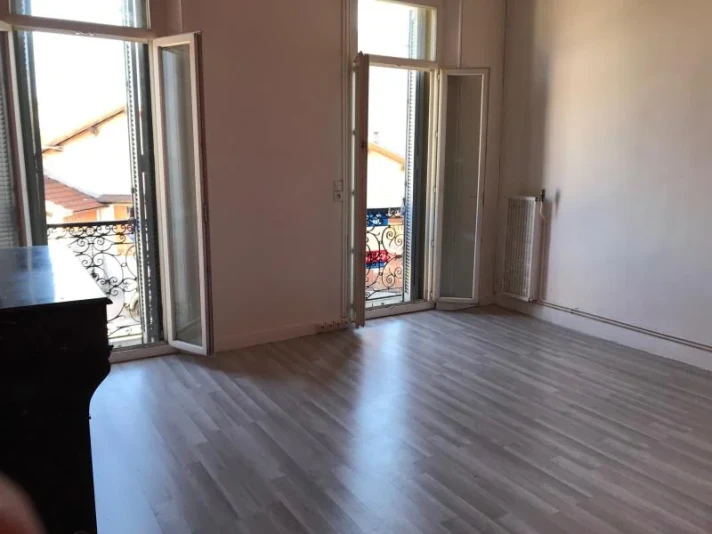 Voir la photo 1/7 du type apartment à Aubagne