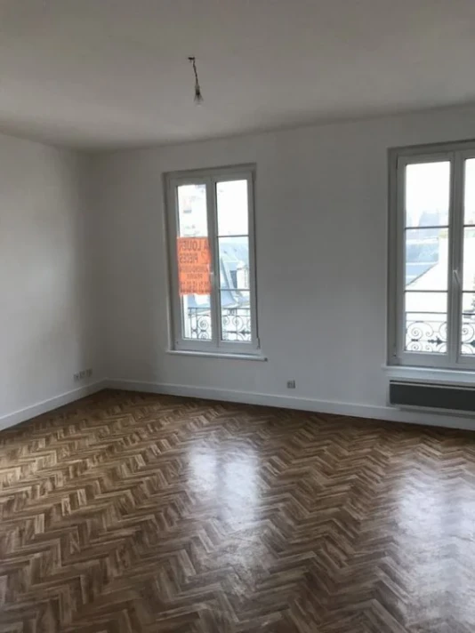 Voir la photo 1/6 du type apartment à Caen