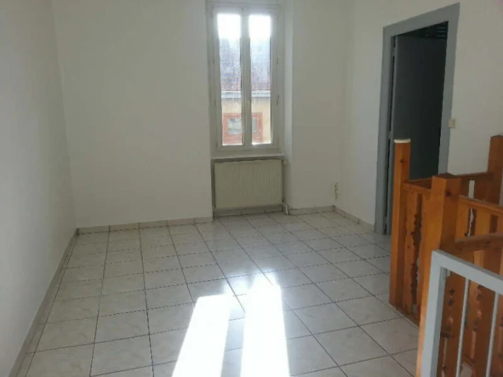 Voir la photo 1/6 du type apartment à Oyonnax
