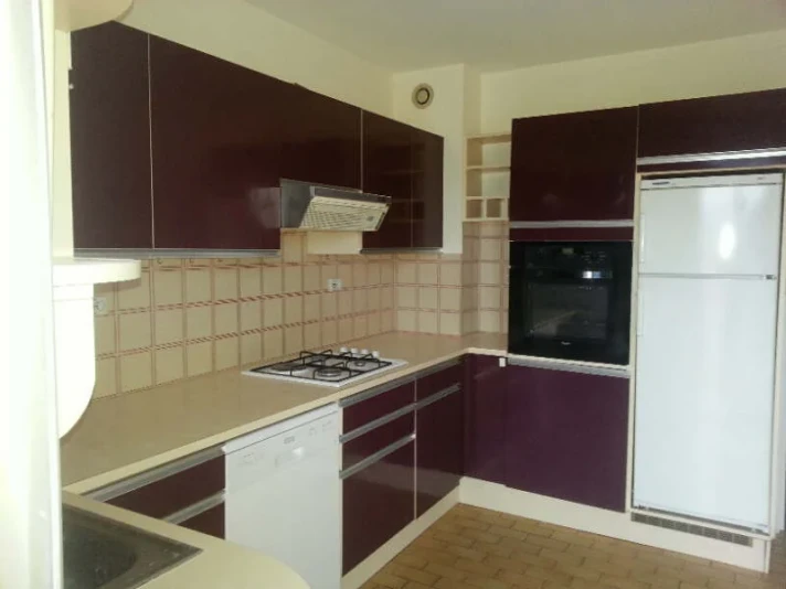Voir la photo 1/6 du type apartment à Oyonnax