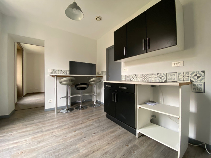Voir la photo 1/7 du type apartment à Besançon