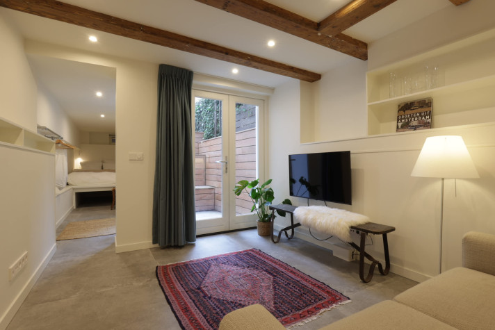 View photo 1/5 of apartment in Amsterdam