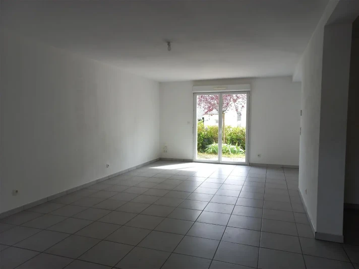 Voir la photo 1/6 du type house à Saint-Denis-de-l'Hôtel