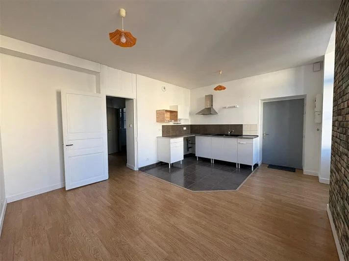 Voir la photo 1/7 du type apartment à Celles-sur-Belle