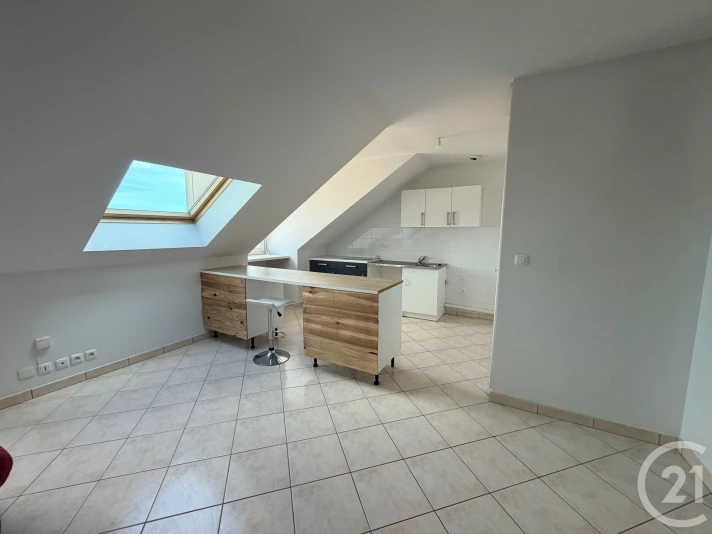 Voir la photo 1/3 du type apartment à Auxerre